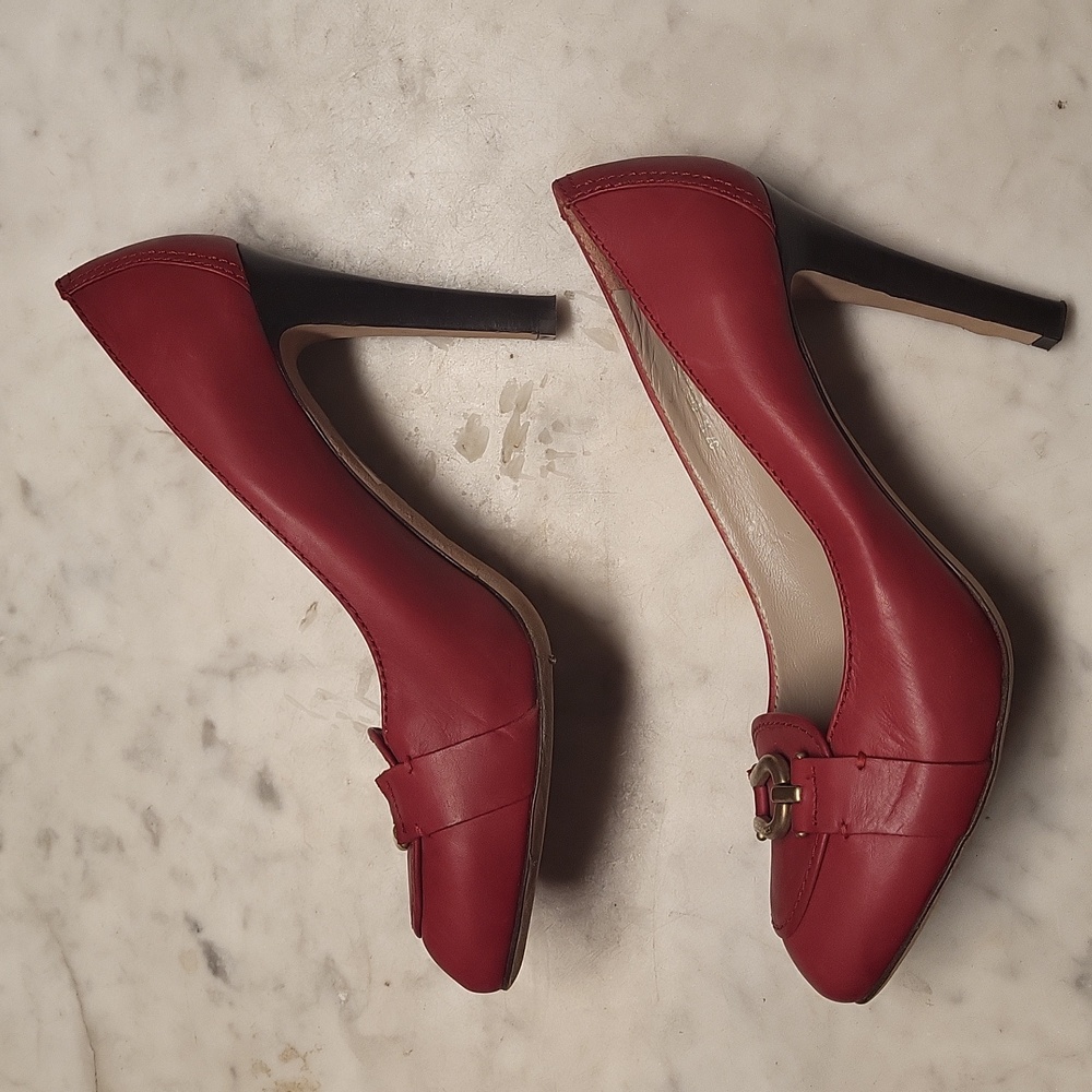 Hugo Boss pumps - Picture 2 of 4
